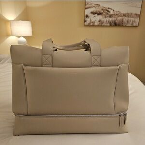 NWOT Monos Metro Weekender